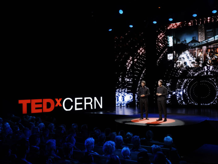 TedXCERN - 3d X 4k Screen